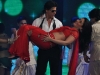 Sharukh Khan Lifts Kareena on Music Release of Ra one