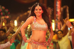 Geeta Basra Hot Item song of the movie Zilla Ghaziabad