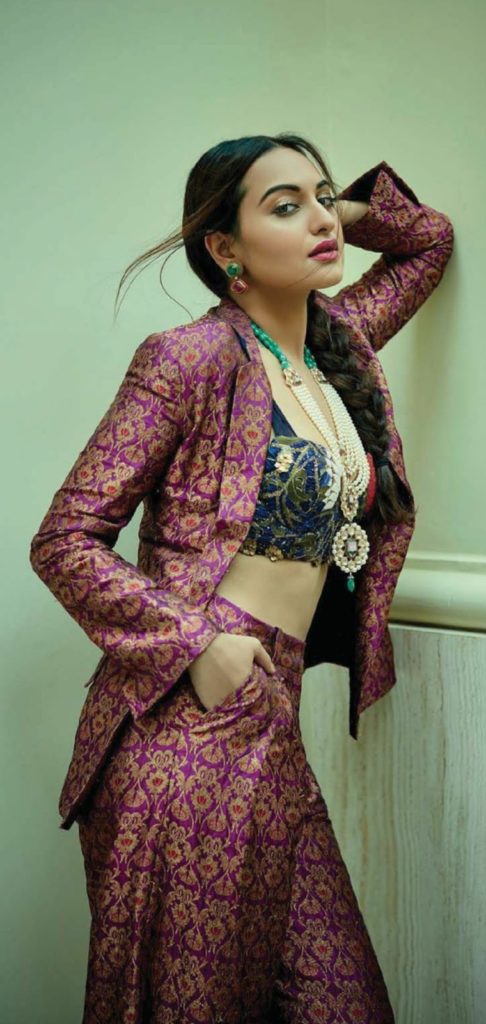 Sonakshi Sinha Femina Magazine Photoshoot December 2016 Issue Image 1
