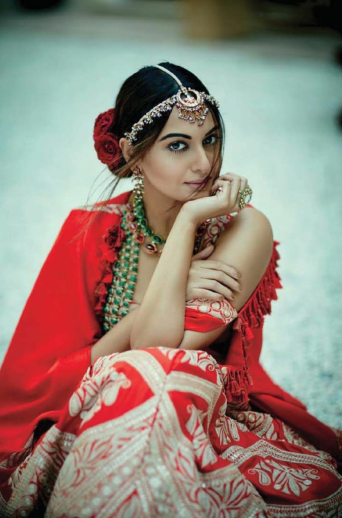 Sonakshi Sinha Femina Magazine Photoshoot December 2016 Issue Image 4