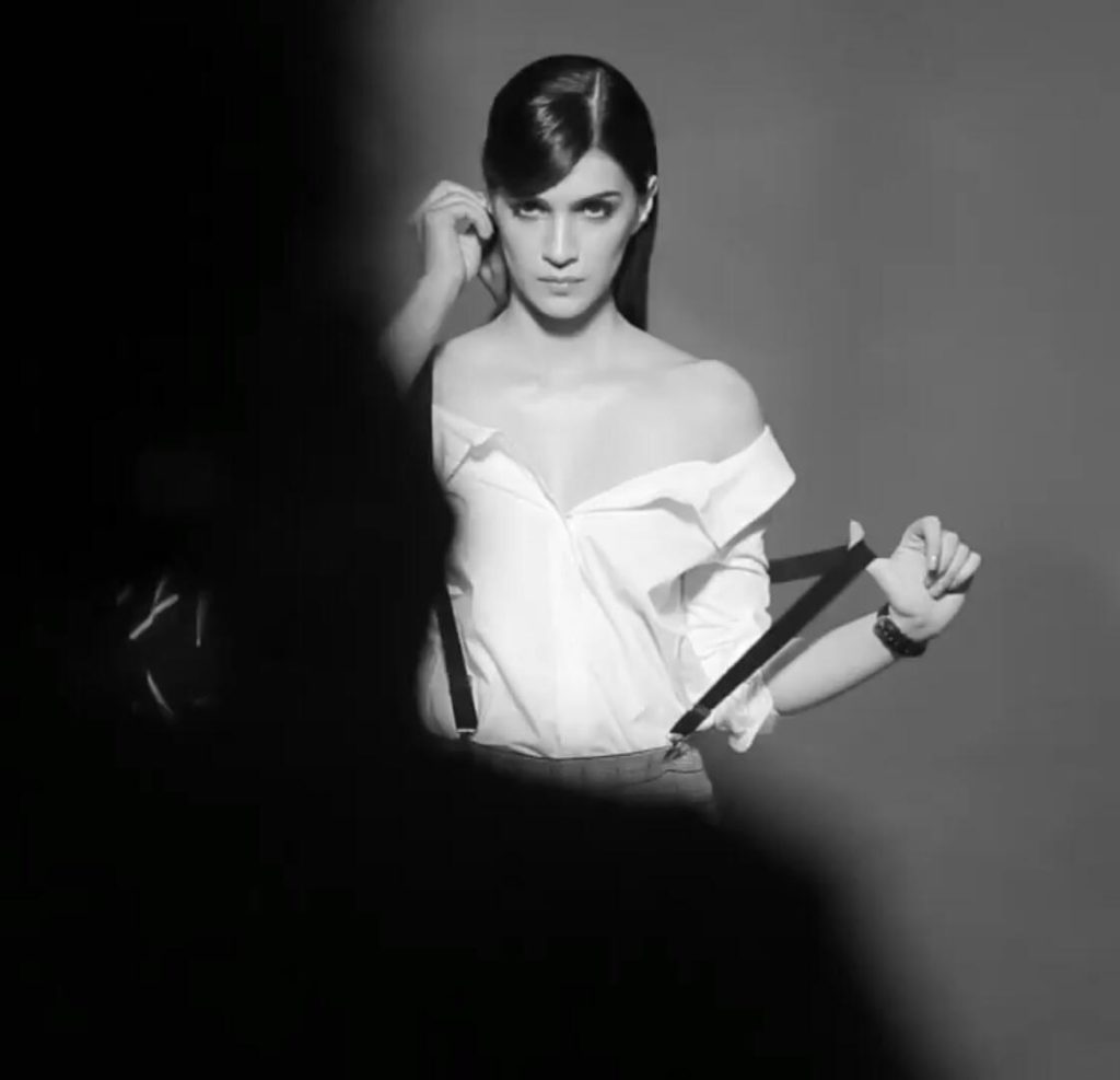 Kriti Sanon Photoshoot Of Maxim Magazine December 2016 Issue Image 8