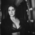Amyra Dastur Photo Gallery Image 10