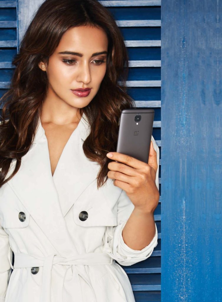 Neha Sharma Cover Photoshoot For Exhibit Magazine January 2017 Issue Image 4