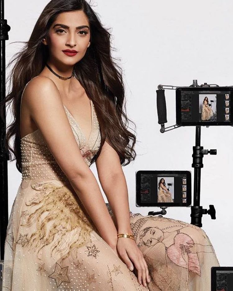 Sonam Kapoor Photoshoot For The Cover Of Cosmopolitan India Magazine March Image 3